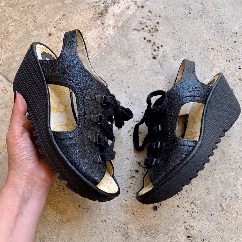 Fly London Black Leather Yiva Wedge Lace up Sandal Size 37 fits 6.5 or 7